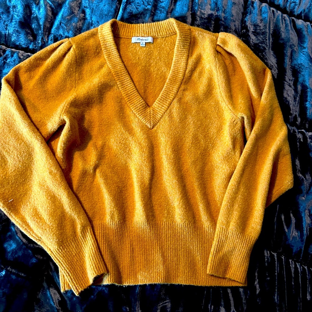 Madewell soft V-neck Sweater